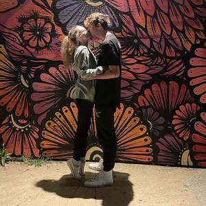 Meet your Posher, Destinee